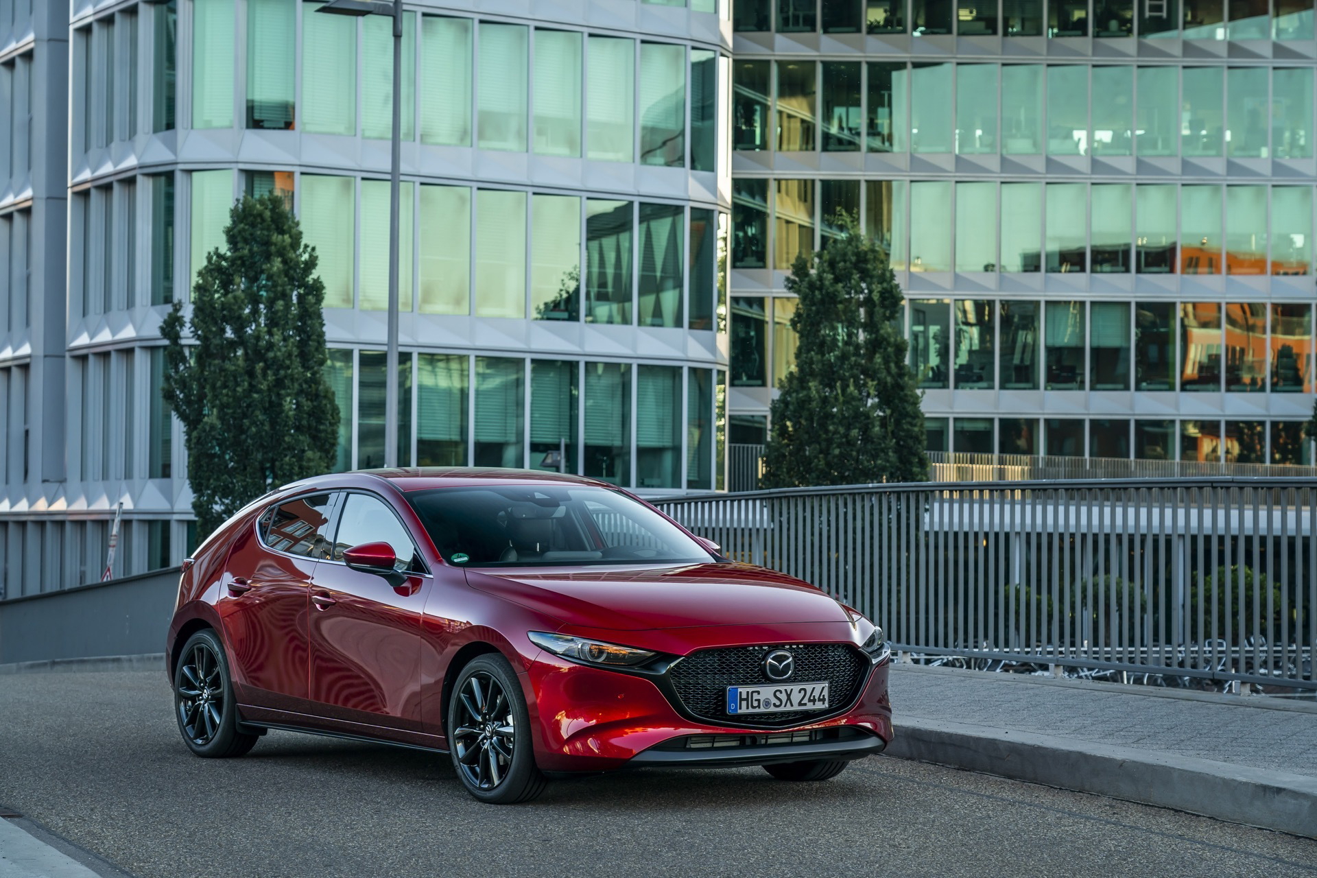 Mazda 3 Skactiv X Exterior 00004