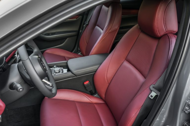Mazda 3 Skactiv X Interior 00004 thumbnail Mazda 3 Skactiv X Interior 00004 thumbnail