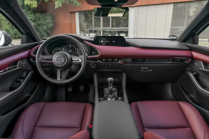 Mazda 3 Skactiv X Interior 00005