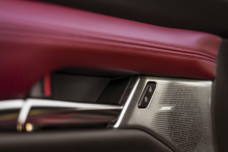 Mazda 3 Skactiv X Interior 00006 thumbnail Mazda 3 Skactiv X Interior 00006 thumbnail