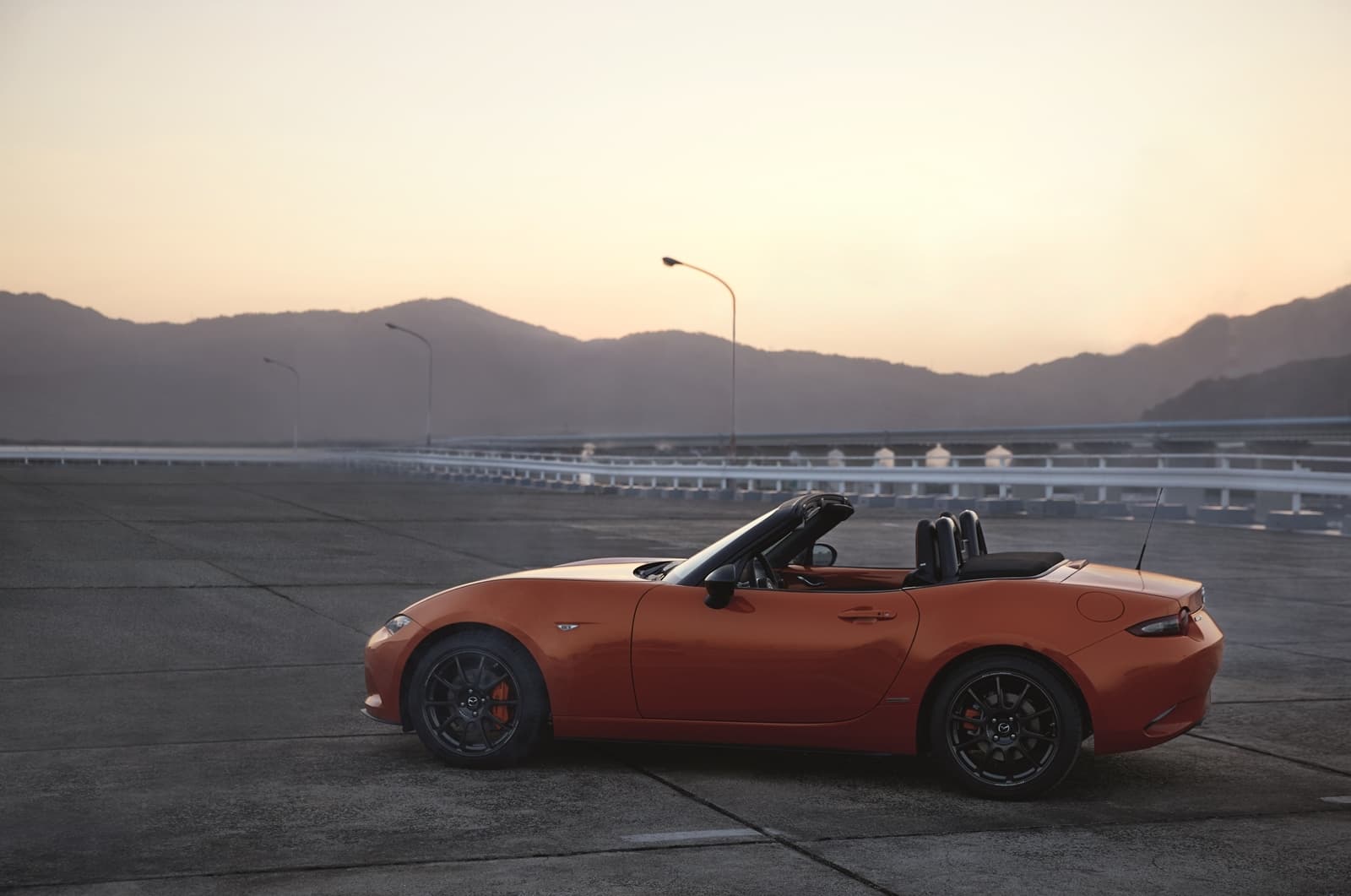 Mazda Mx 5 30 Aniversario 0719 010