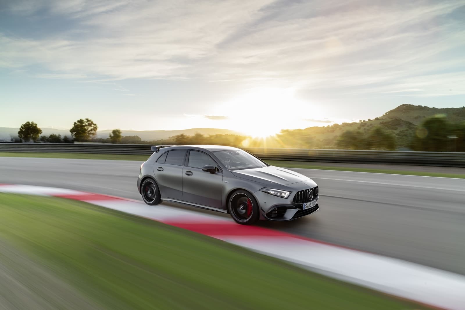Mercedes Amg A 45 S 4matic+ (2019) Mercedes Amg A 45 S 4matic+ (2019)