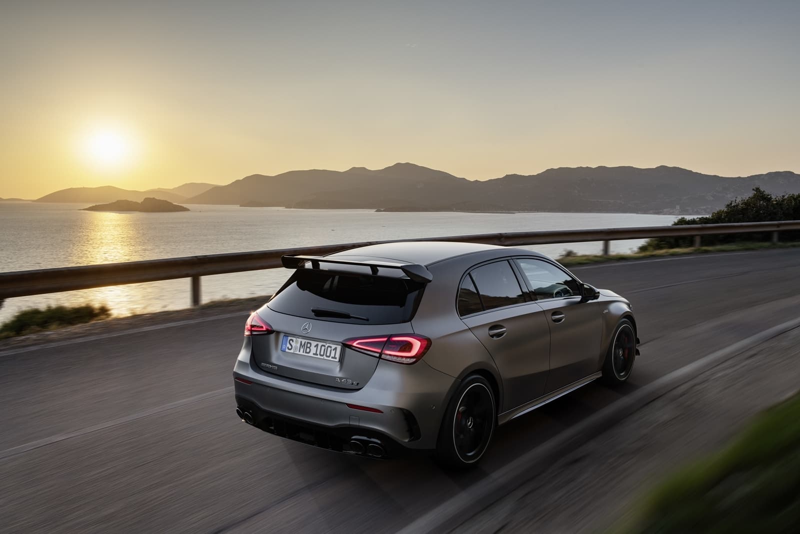 Mercedes Amg A 45 S 4matic+ (2019) Mercedes Amg A 45 S 4matic+ (2019)