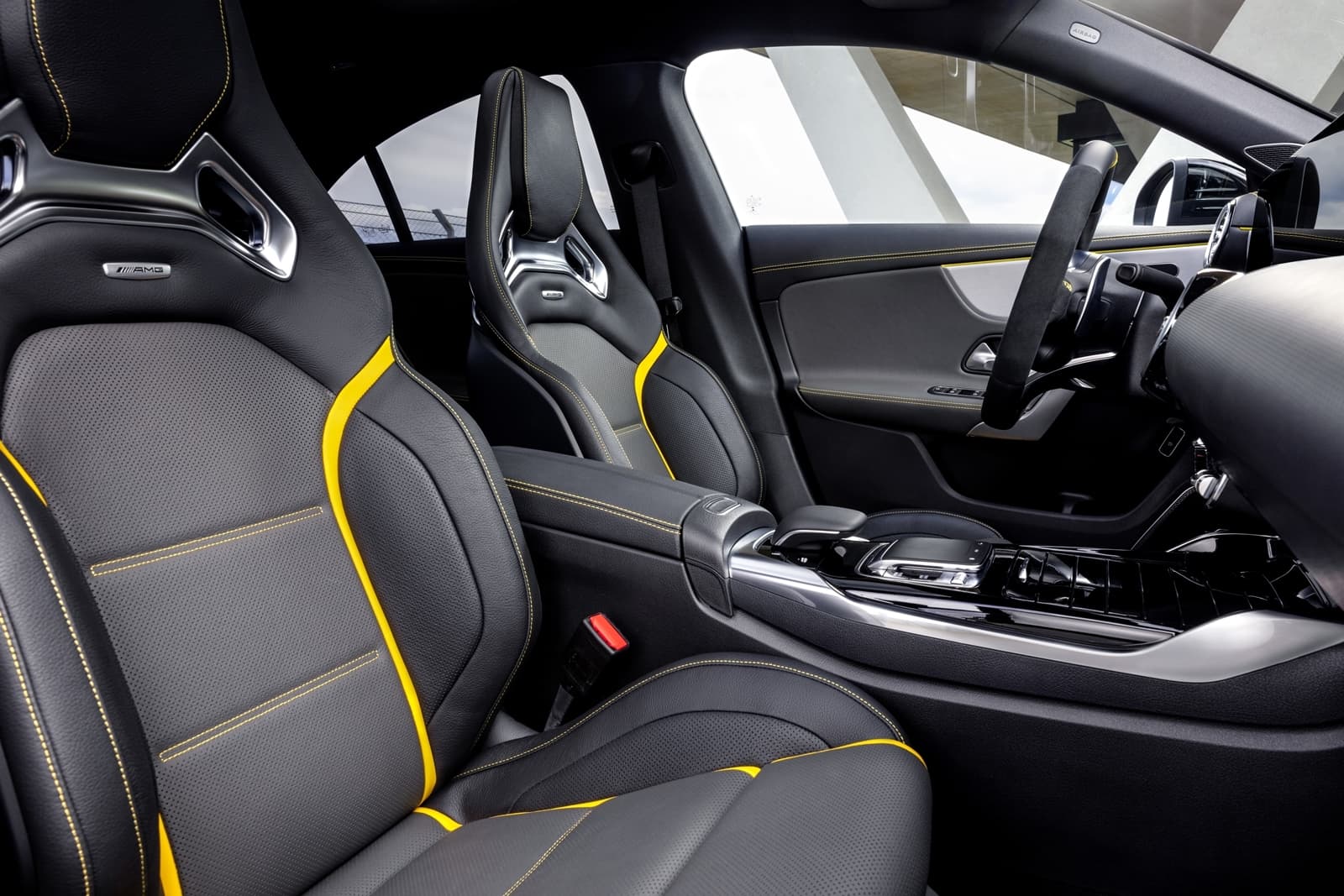 Mercedes Amg Cla 45 S 4matic+ (2019) Mercedes Amg Cla 45 S 4matic+ (2019)