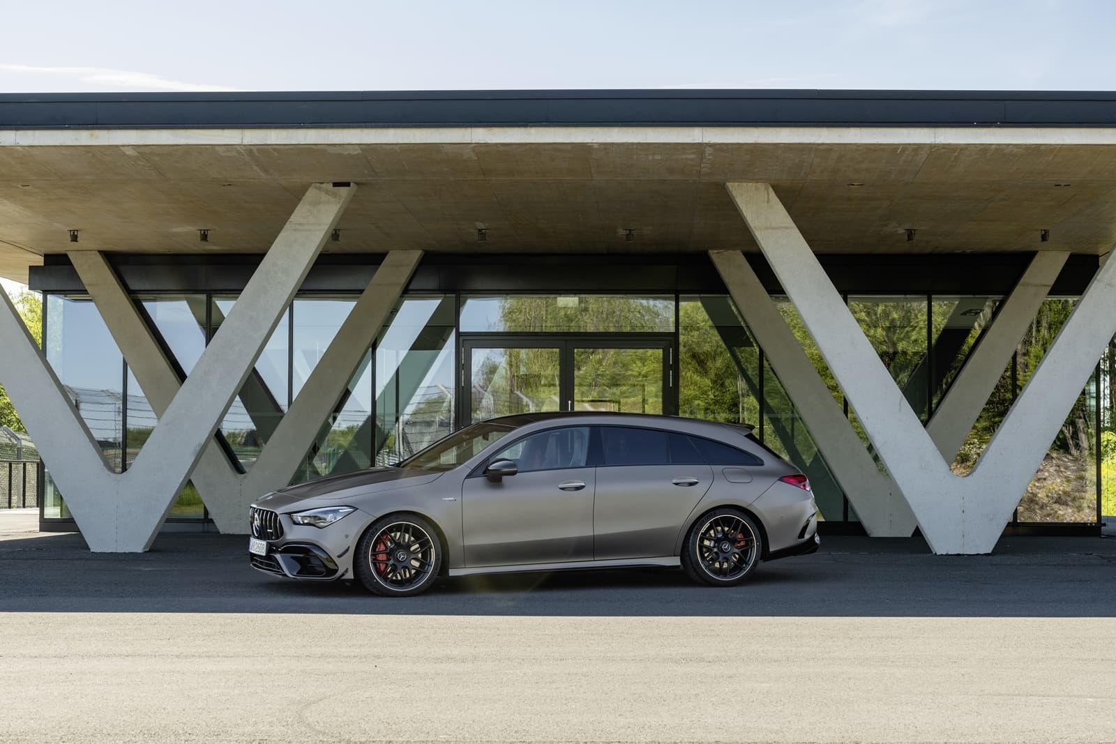 Der Neue Mercedes Amg Cla 45 4matic+ Shooting Brake The New Mercedes Amg Cla 45 4matic+ Shooting Brake