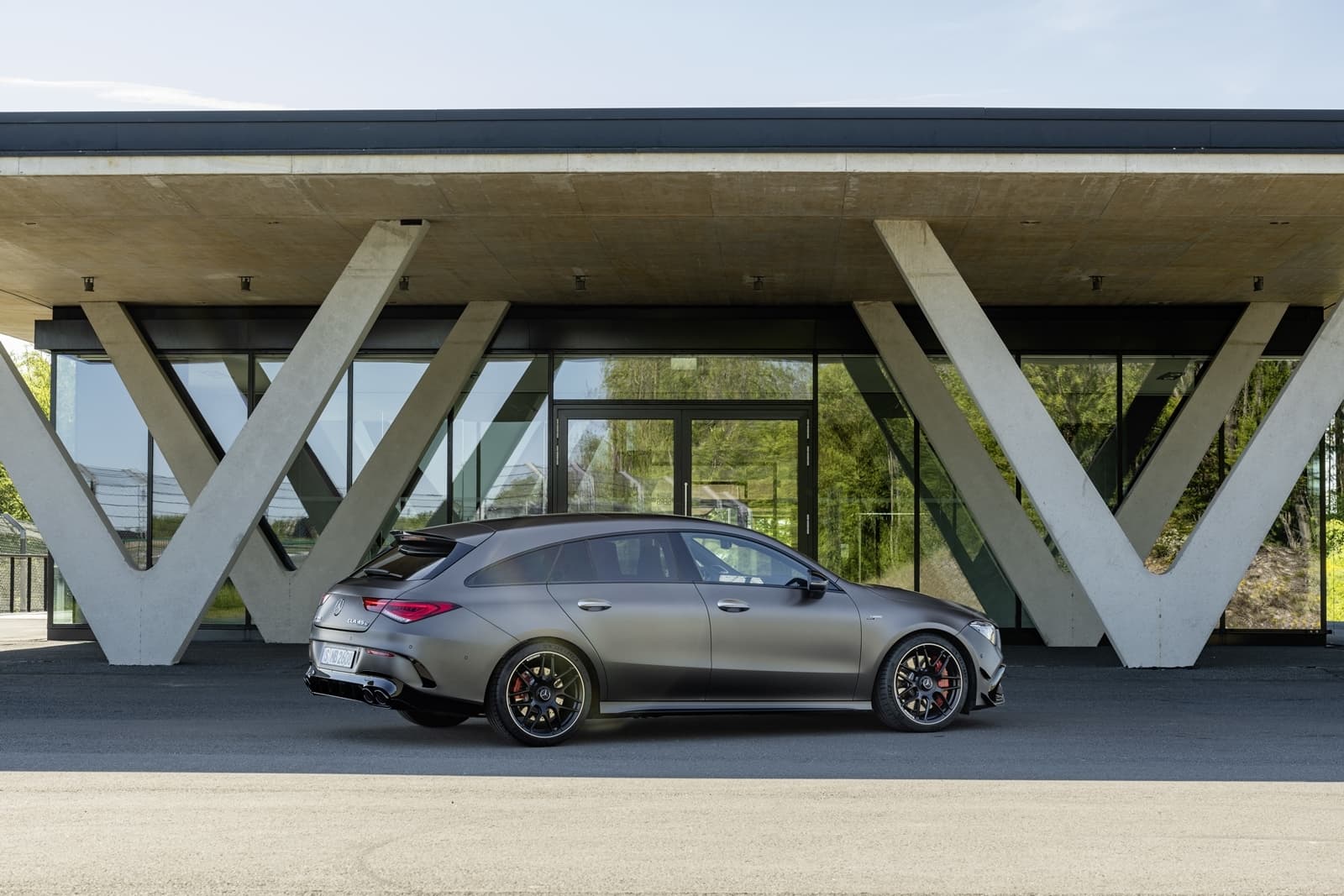 Der Neue Mercedes Amg Cla 45 4matic+ Shooting Brake The New Mercedes Amg Cla 45 4matic+ Shooting Brake