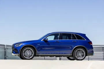 Die Neuen Mercedes Amg Glc 43 4matic Modelle: Agiler Und Markanter: Start Frei Für Die Ungleichen Zwillinge The New Mercedes Amg Glc 43 4matic Models: More Agile And More Distinctive: Chocks Away For The Dynamic Duo