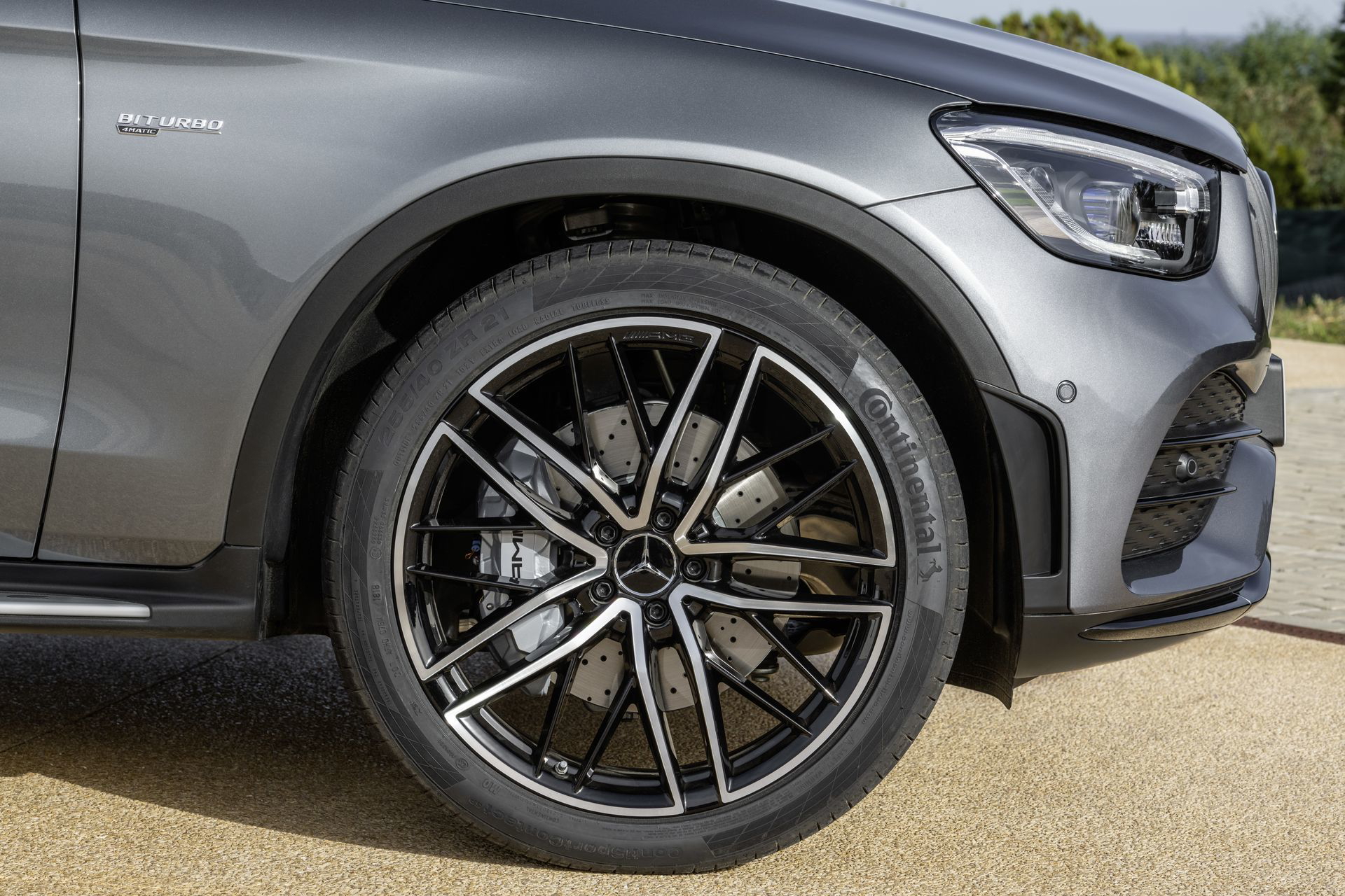 Die Neuen Mercedes Amg Glc 43 4matic Modelle The New Mercedes Amg Glc 43 4matic Models: More Agile And More Distinctive: Chocks Away For The Dynamic Duo