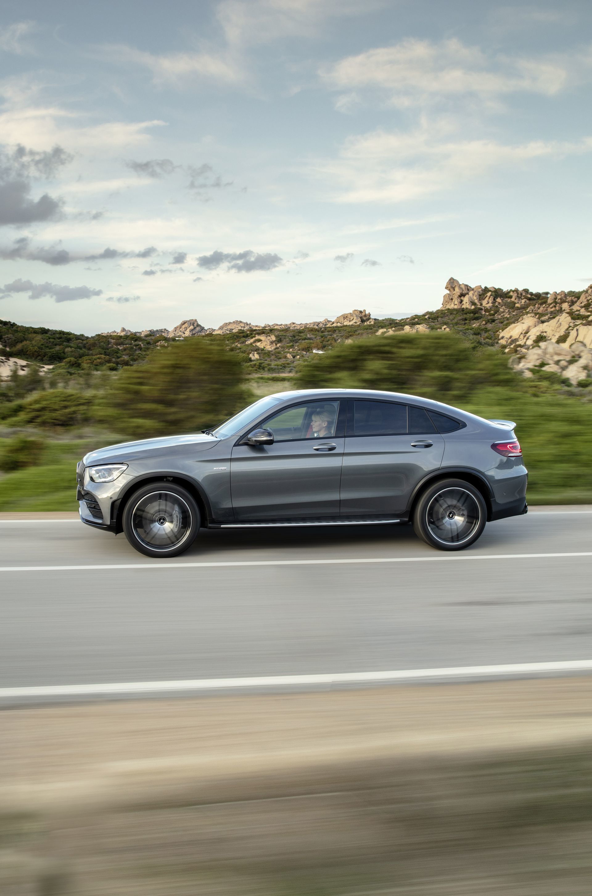 Die Neuen Mercedes Amg Glc 43 4matic Modelle The New Mercedes Amg Glc 43 4matic Models: More Agile And More Distinctive: Chocks Away For The Dynamic Duo