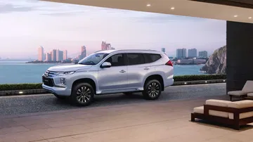 Mitsubishi Montero Sport 2020 0719 011
