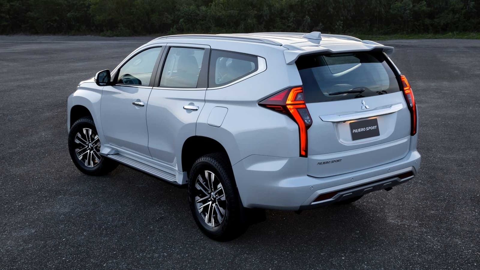 Mitsubishi Montero Sport 2020 0719 013