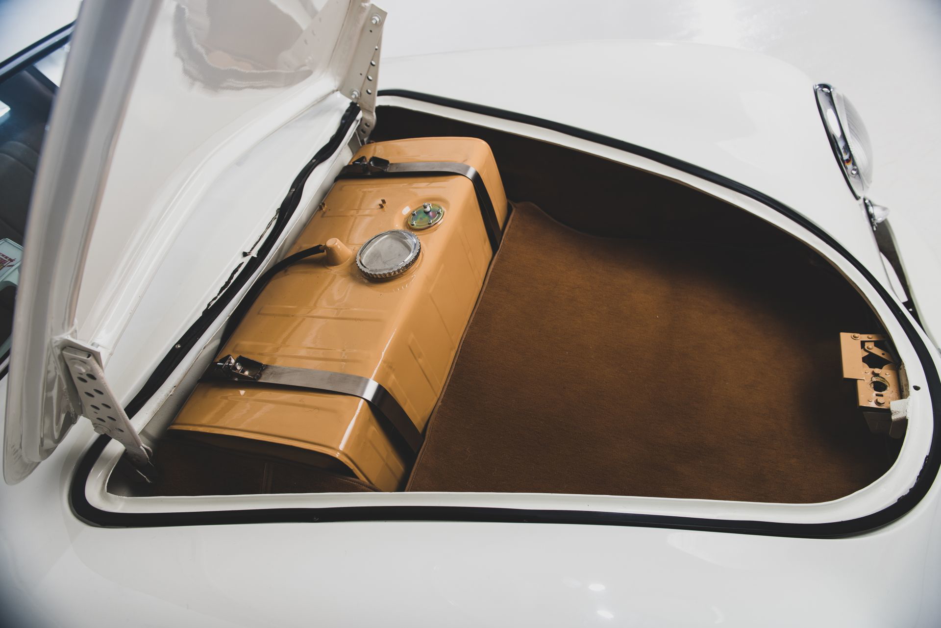 Porsche 356 Limusina 12