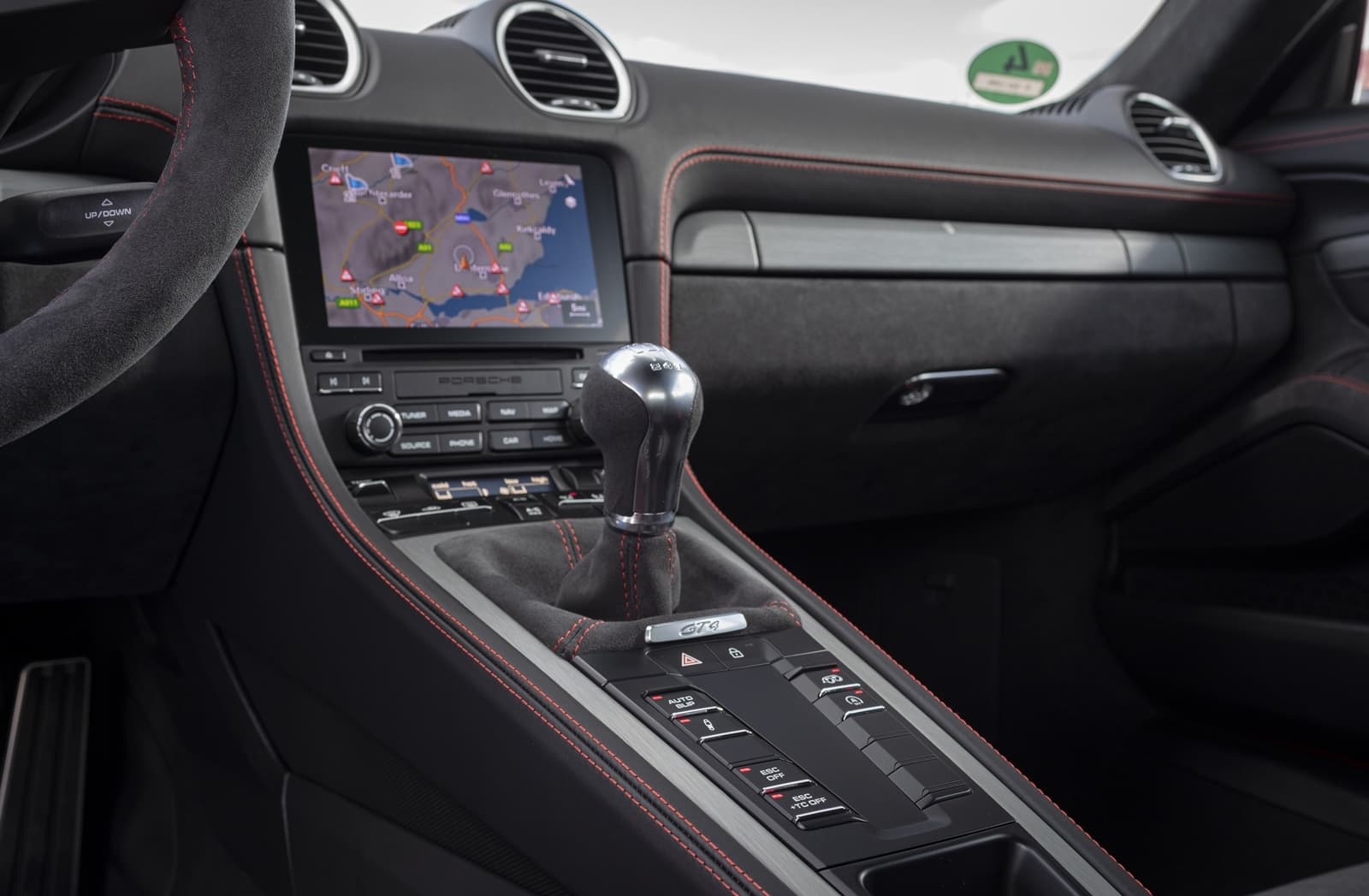 Porsche 718 Cayman Gt4 0719 005