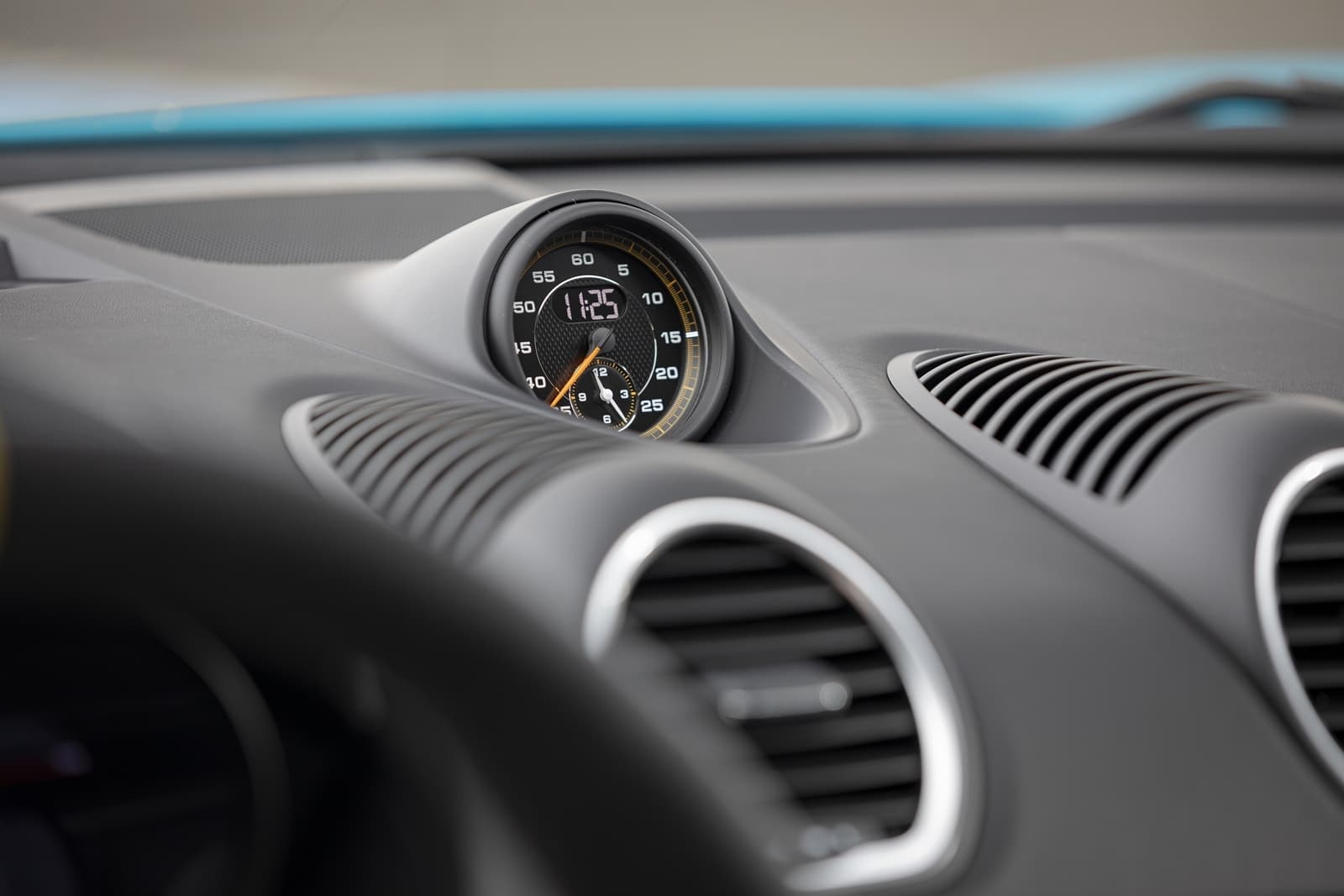 Porsche 718 Cayman Gt4 0719 050