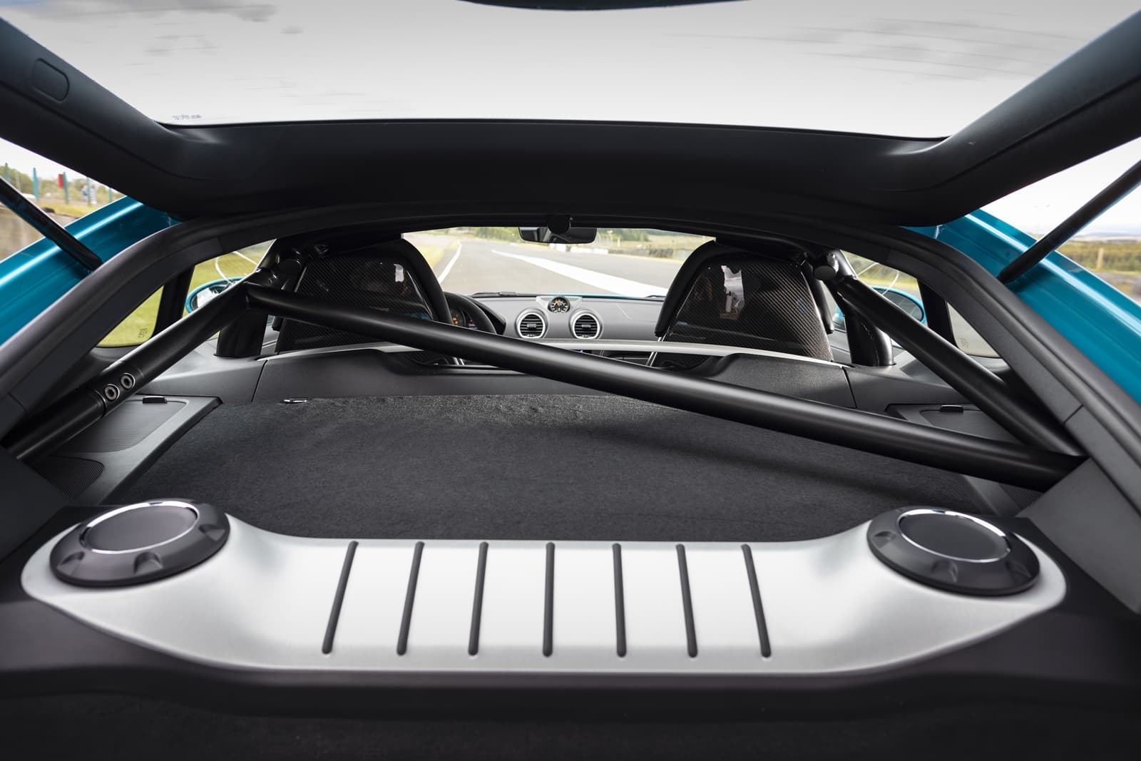 Porsche 718 Cayman Gt4 0719 060