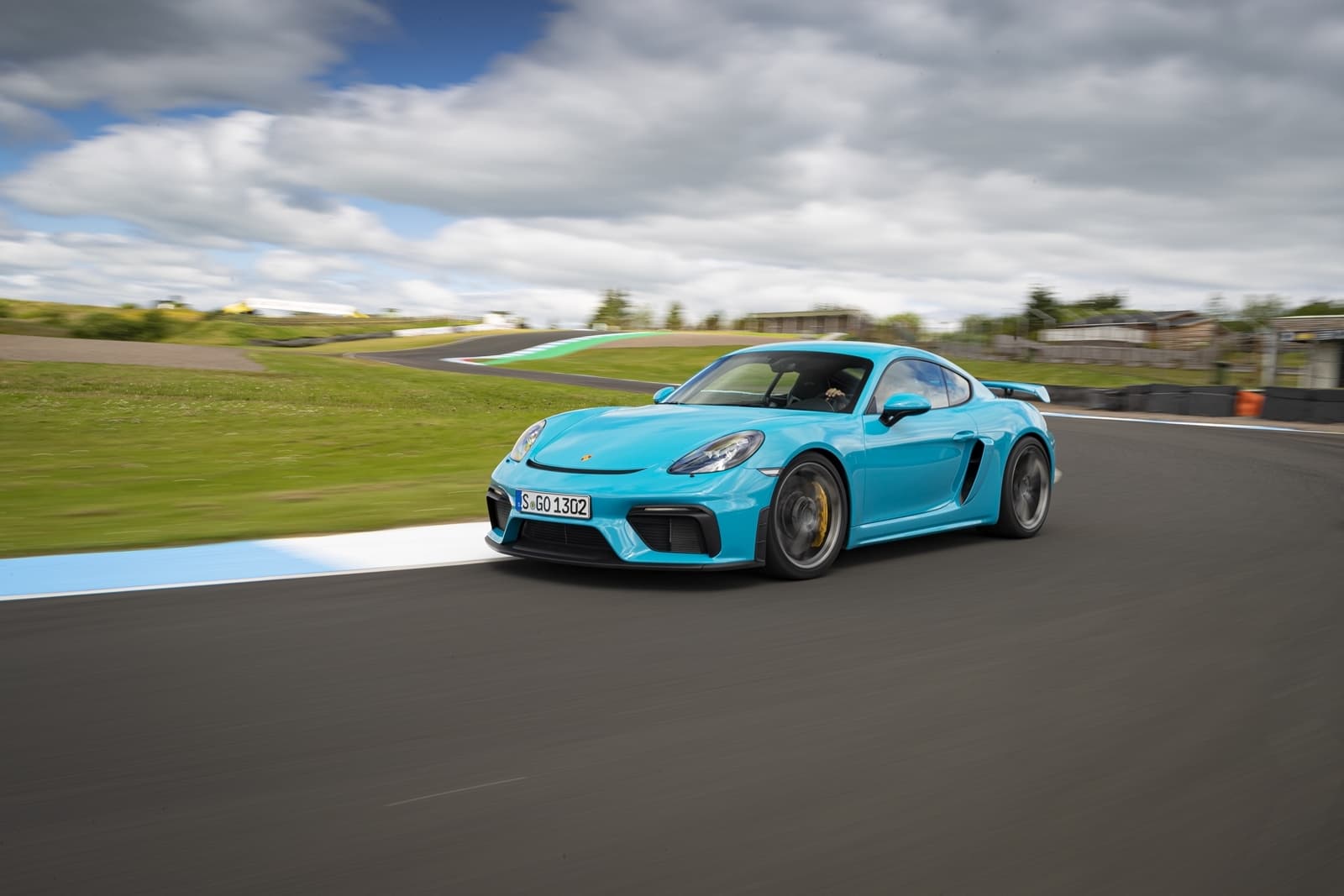 Porsche 718 Cayman Gt4 0719 078