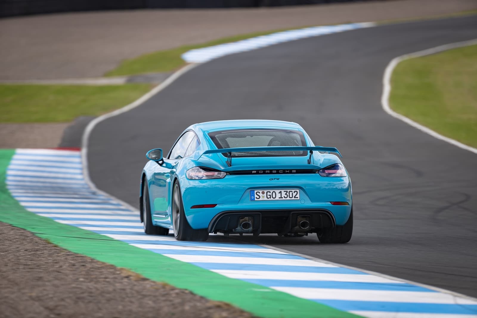 Porsche 718 Cayman Gt4 0719 086