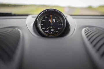 Porsche 718 Cayman Gt4 0719 097