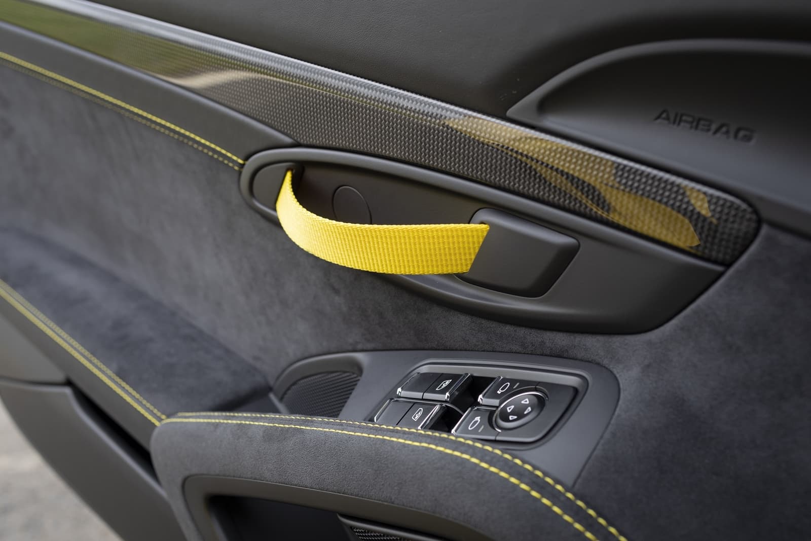 Porsche 718 Cayman Gt4 0719 099