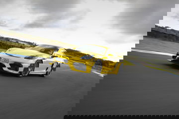 Porsche 718 Cayman Gt4 0719 126