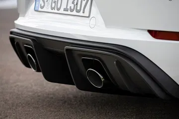 Porsche 718 Cayman Gt4 0719 136