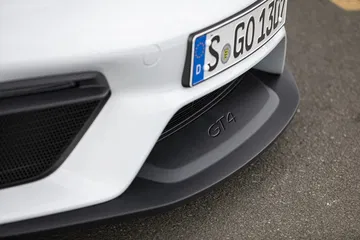 Porsche 718 Cayman Gt4 0719 138