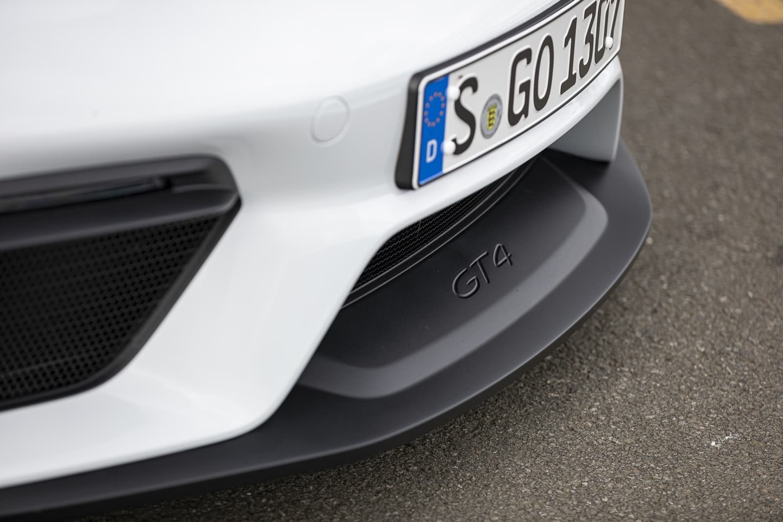 Porsche 718 Cayman Gt4 0719 138