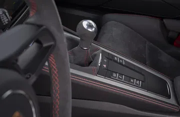 Porsche 718 Cayman Gt4 0719 144