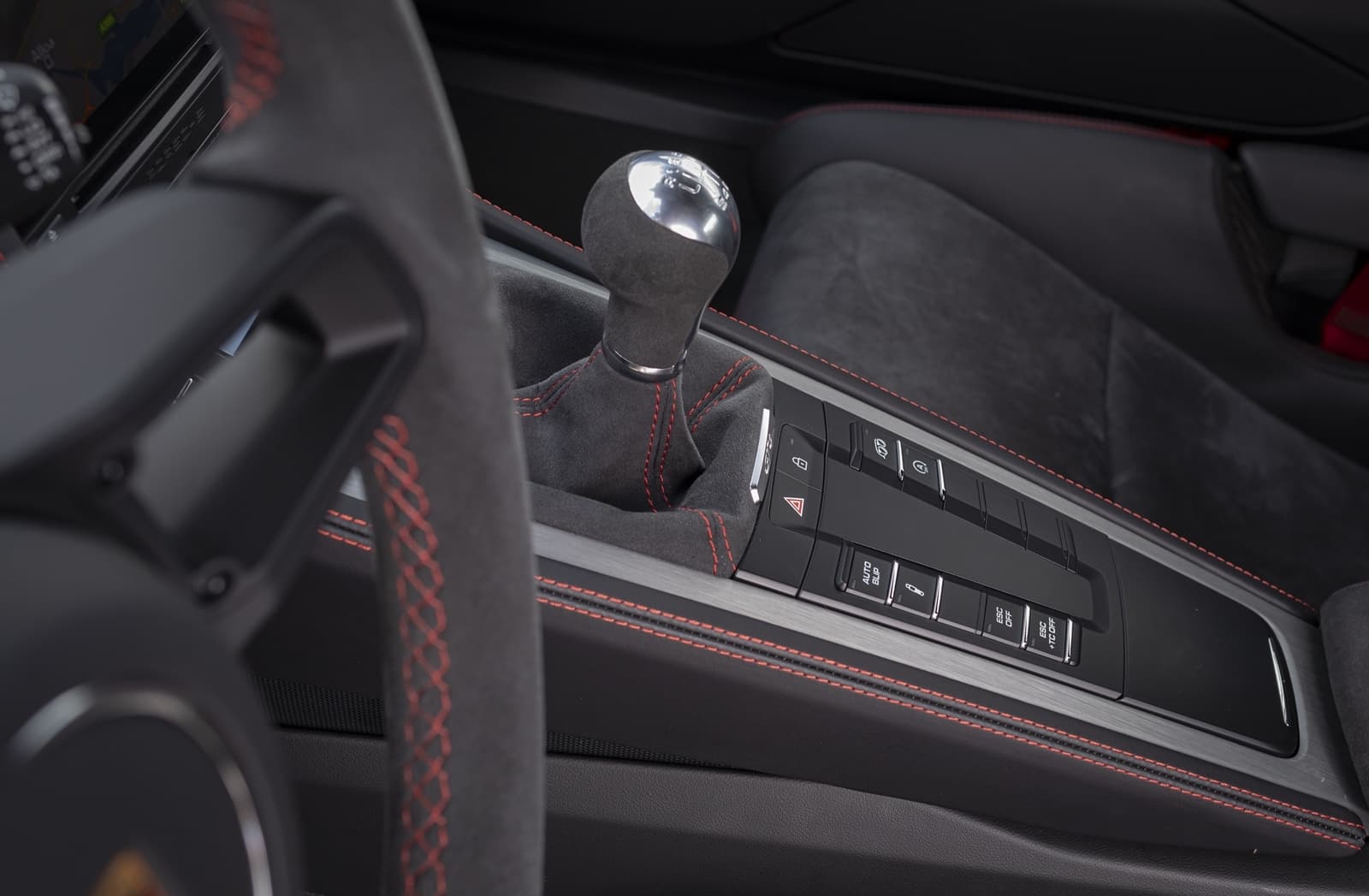 Porsche 718 Cayman Gt4 0719 144