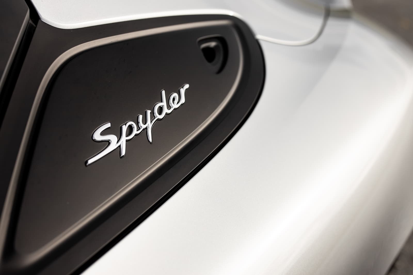 Porsche 718 Spyder 0719 007