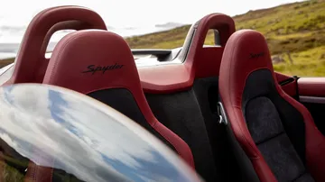 Porsche 718 Spyder 0719 011