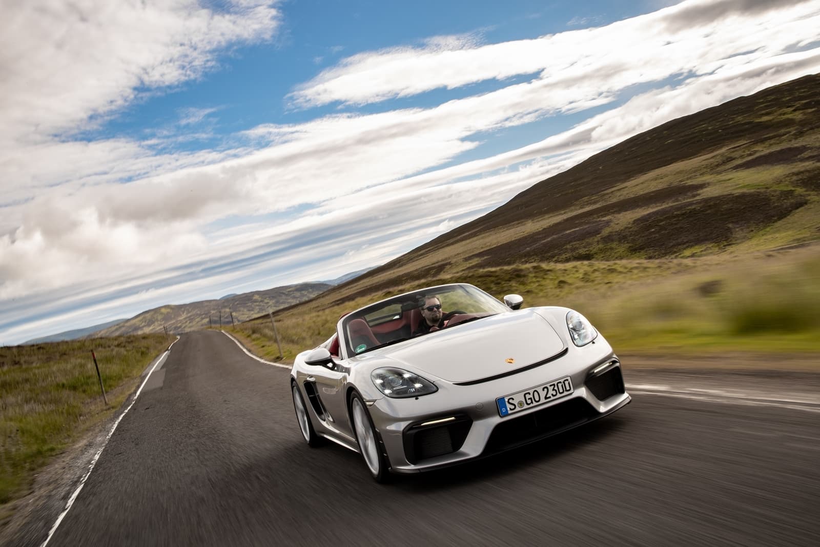 Porsche 718 Spyder 0719 019