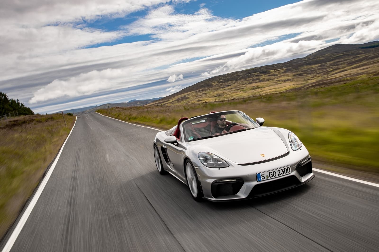 Porsche 718 Spyder 0719 021