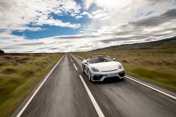 Porsche 718 Spyder 0719 023