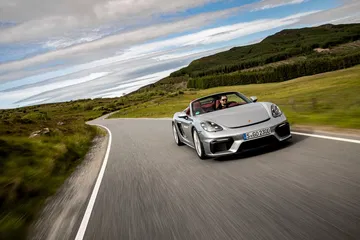 Porsche 718 Spyder 0719 033