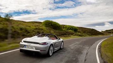 Porsche 718 Spyder 0719 038