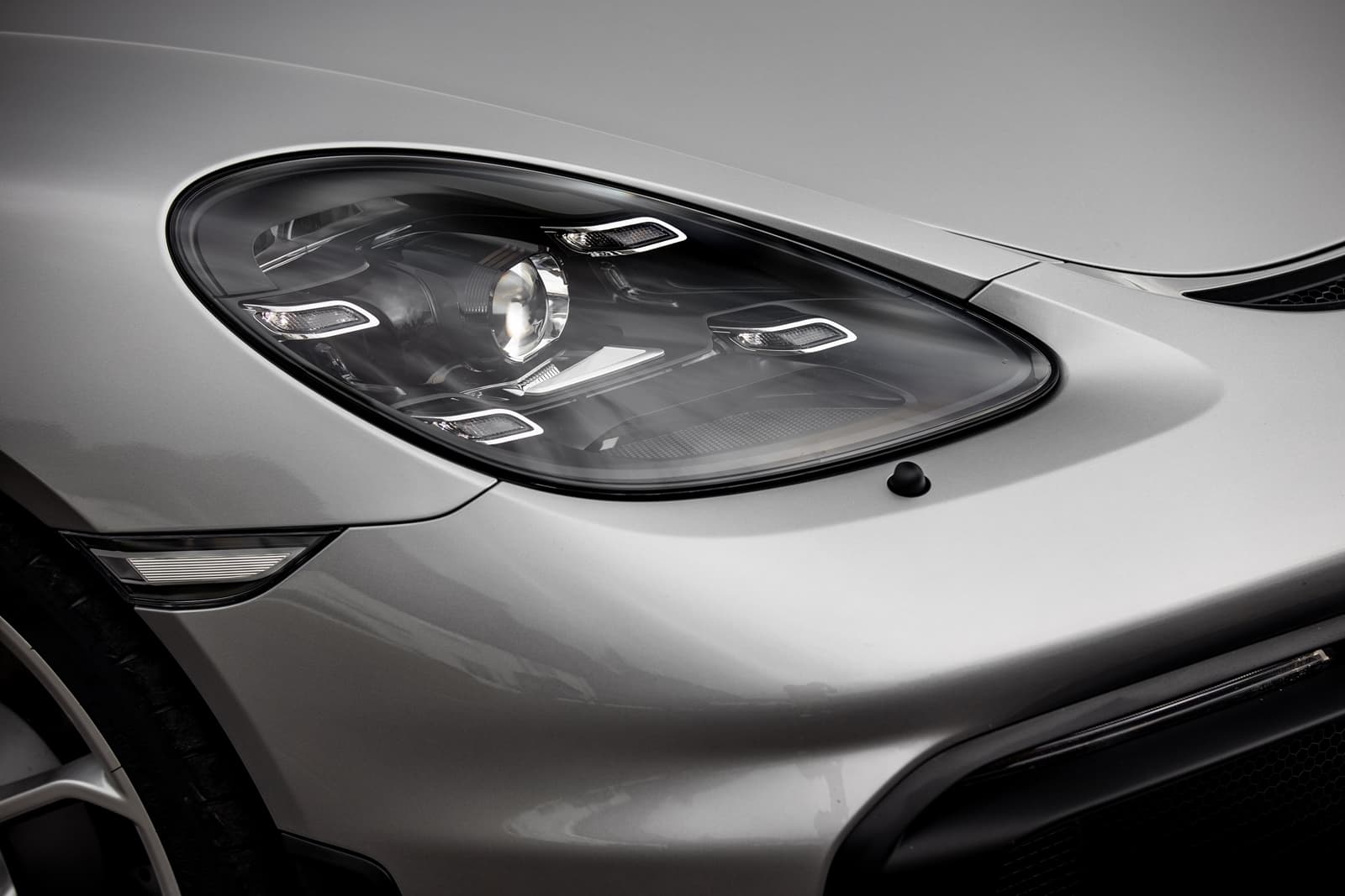 Porsche 718 Spyder 0719 050