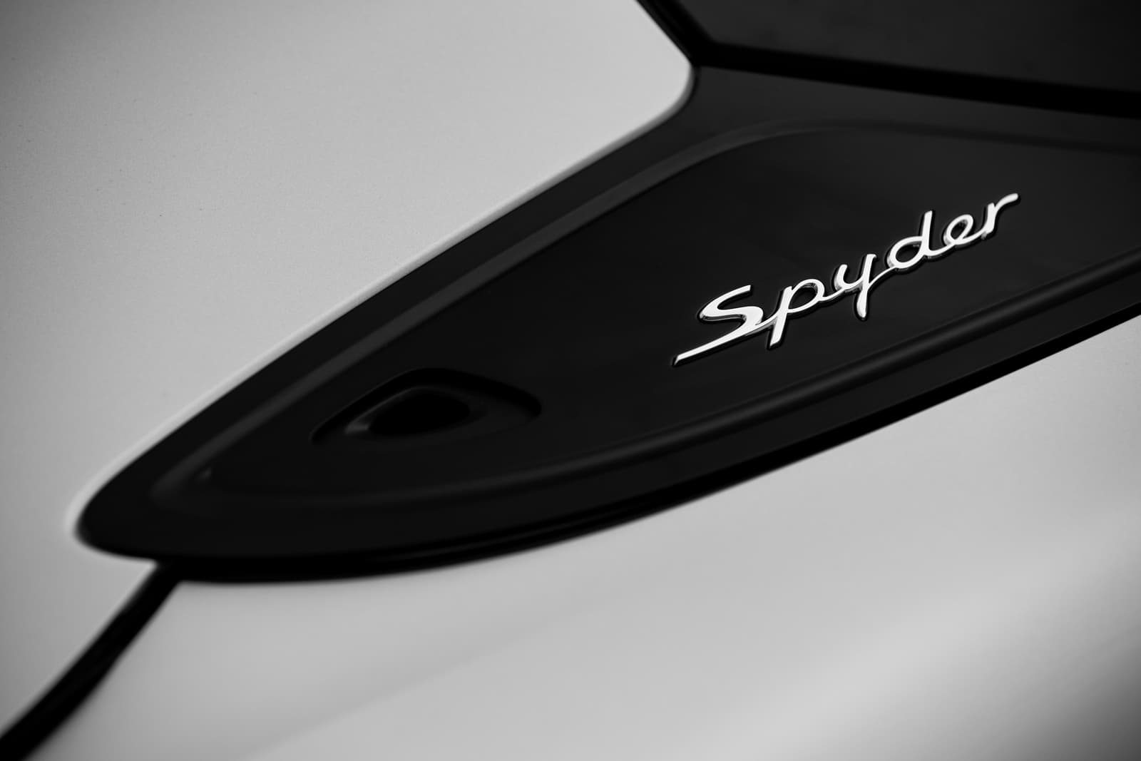 Porsche 718 Spyder 0719 051