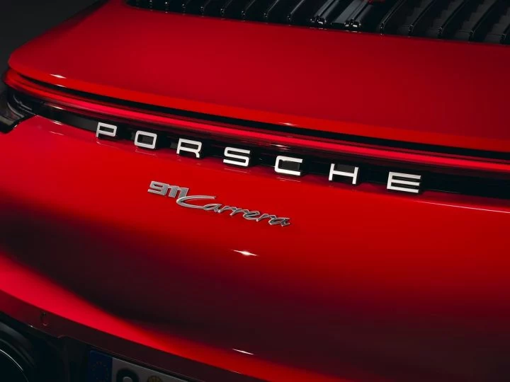 Porsche 911 Carrera 2020 0719 006
