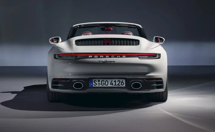 Porsche 911 Carrera 2020 0719 007