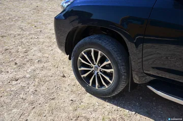 Toyota Land Cruiser Exterior 20