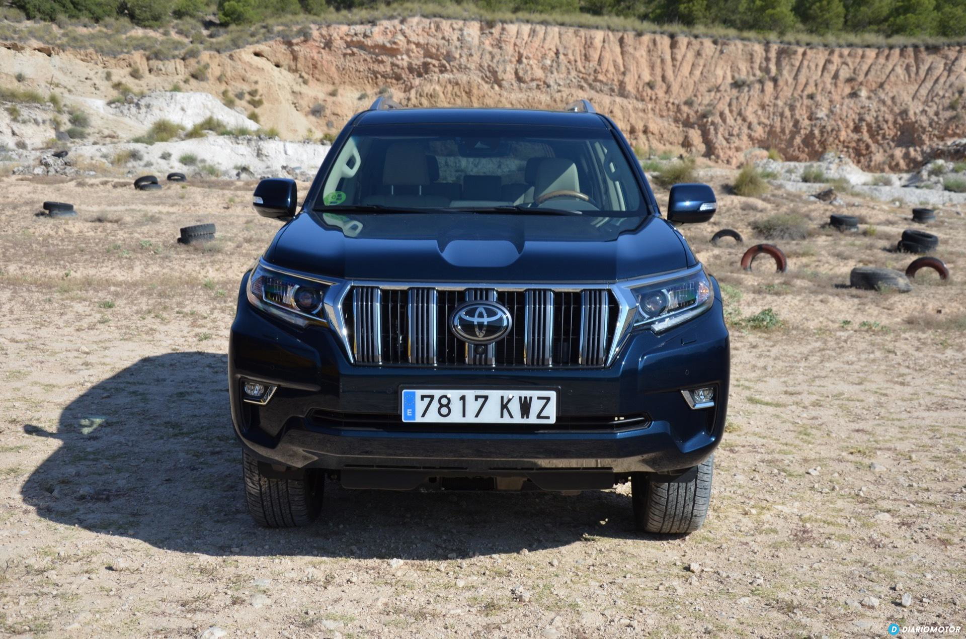 Toyota Land Cruiser Exterior 32