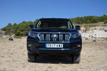 Toyota Land Cruiser Exterior 34