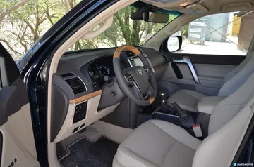 Toyota Land Cruiser Interior 06