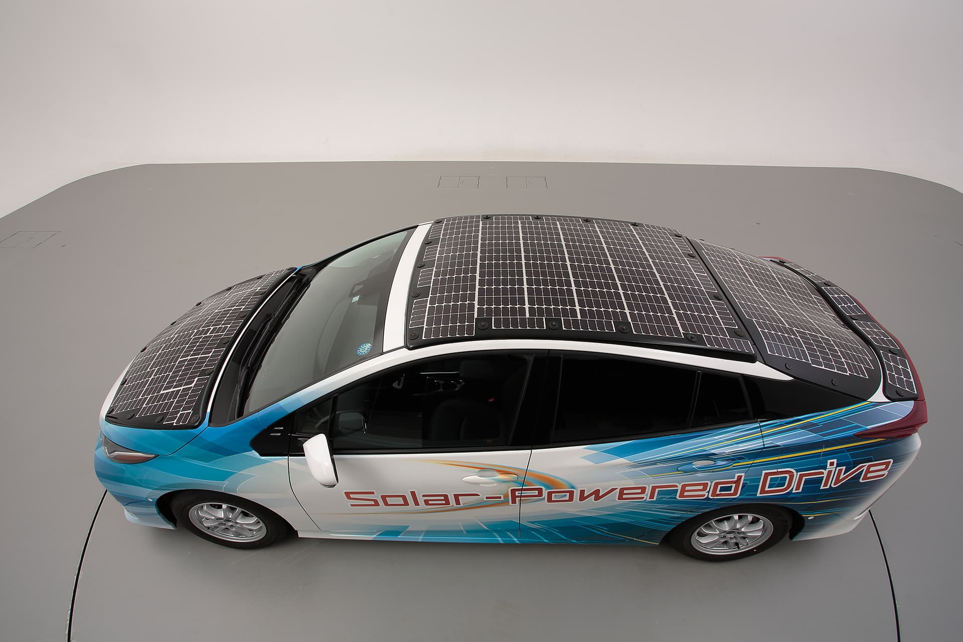 Toyota Prius Phv Solar 8