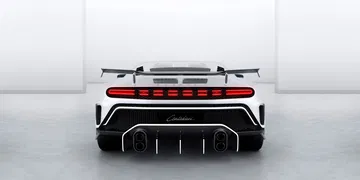 Bugatti Centodieci 13