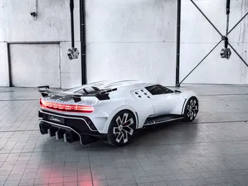 Bugatti Centodieci 44