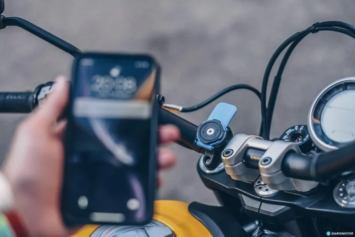 Ducati Scramber Quadlock Telefono Movil 2