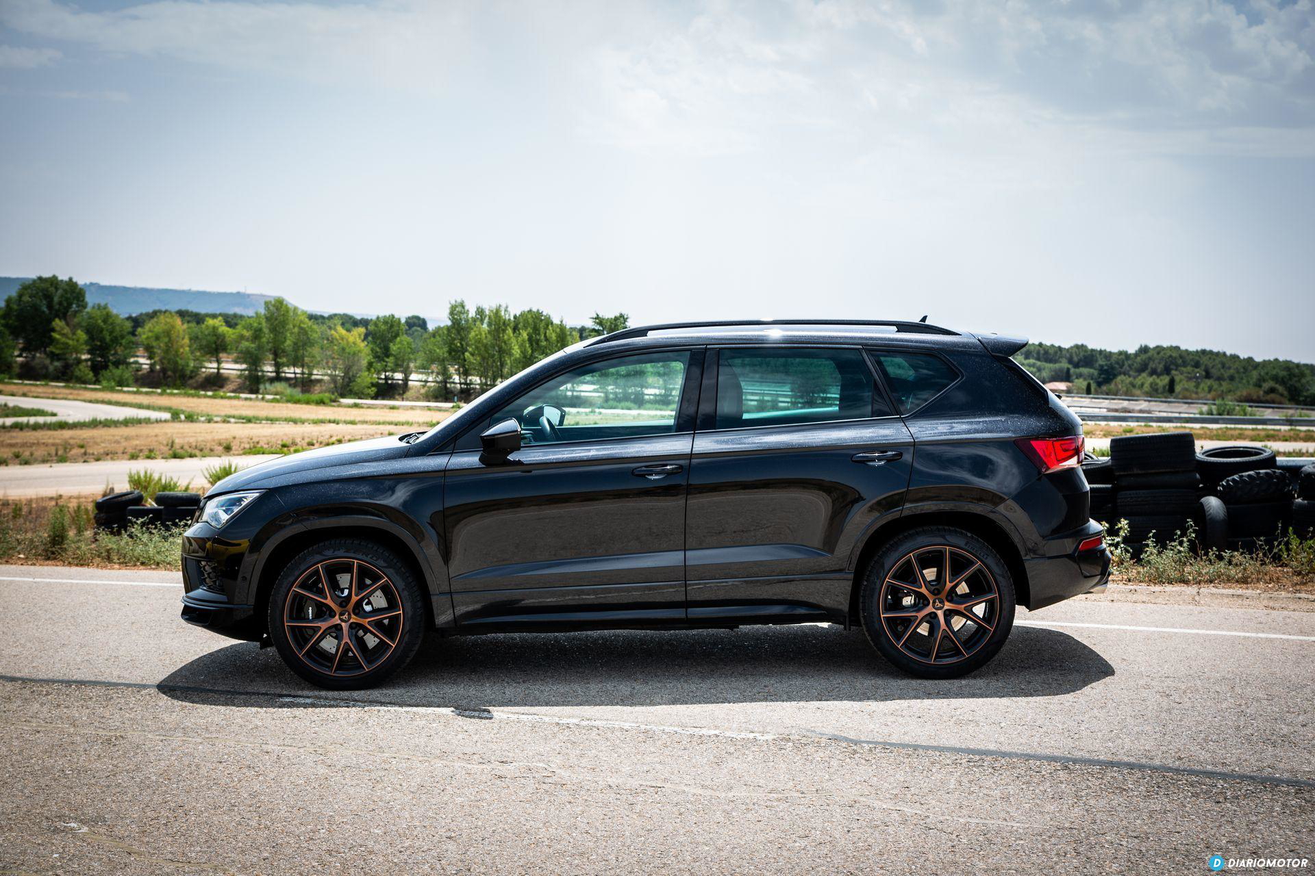 Mercedes Amg A 35 Vs Cupra Ateca 26