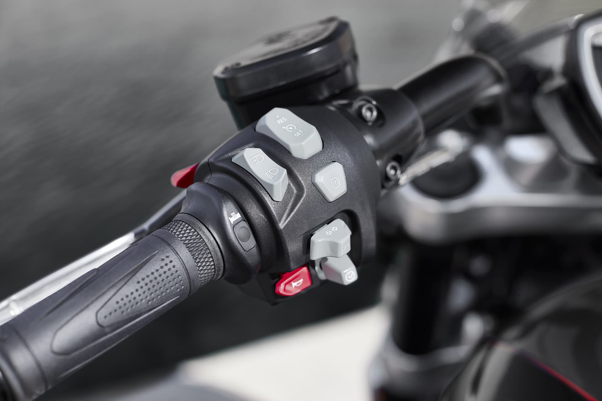 Triumph Lh Switch Cube